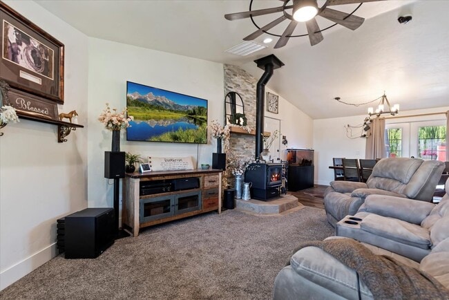 15916 Hill Top Cir in Wilder, ID - Building Photo - Building Photo