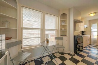 1558 1/2 Castle Ct in Houston, TX - Building Photo - Building Photo