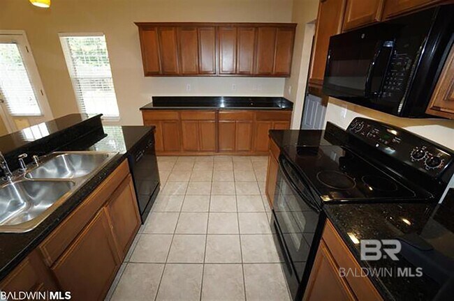 500 Dolphin Ave in Gulf Shores, AL - Building Photo - Building Photo