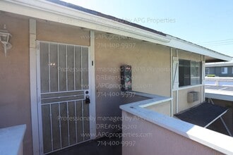 414 N Clark St in Orange, CA - Building Photo - Building Photo