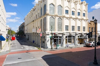 71 Wentworth St in Charleston, SC - Building Photo - Building Photo