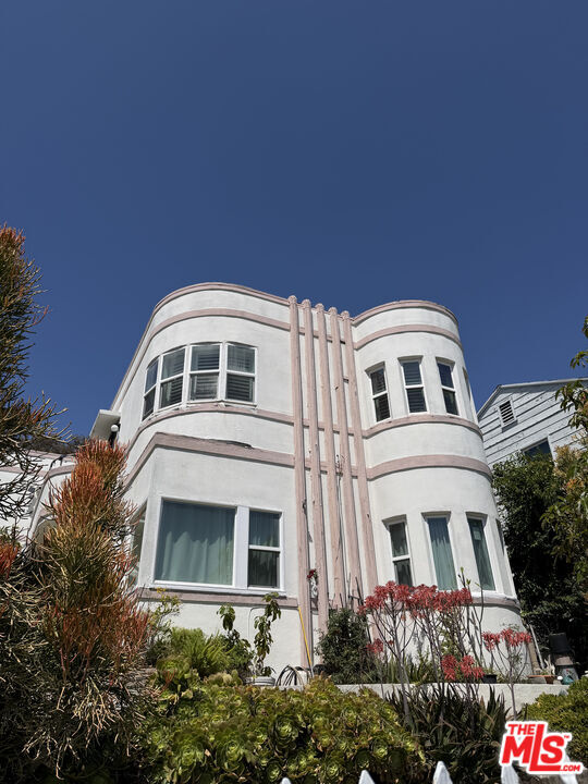 property at 839 Alexandria Ave