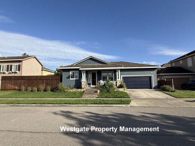 1920 Winchester Ln in Petaluma, CA - Building Photo - Building Photo