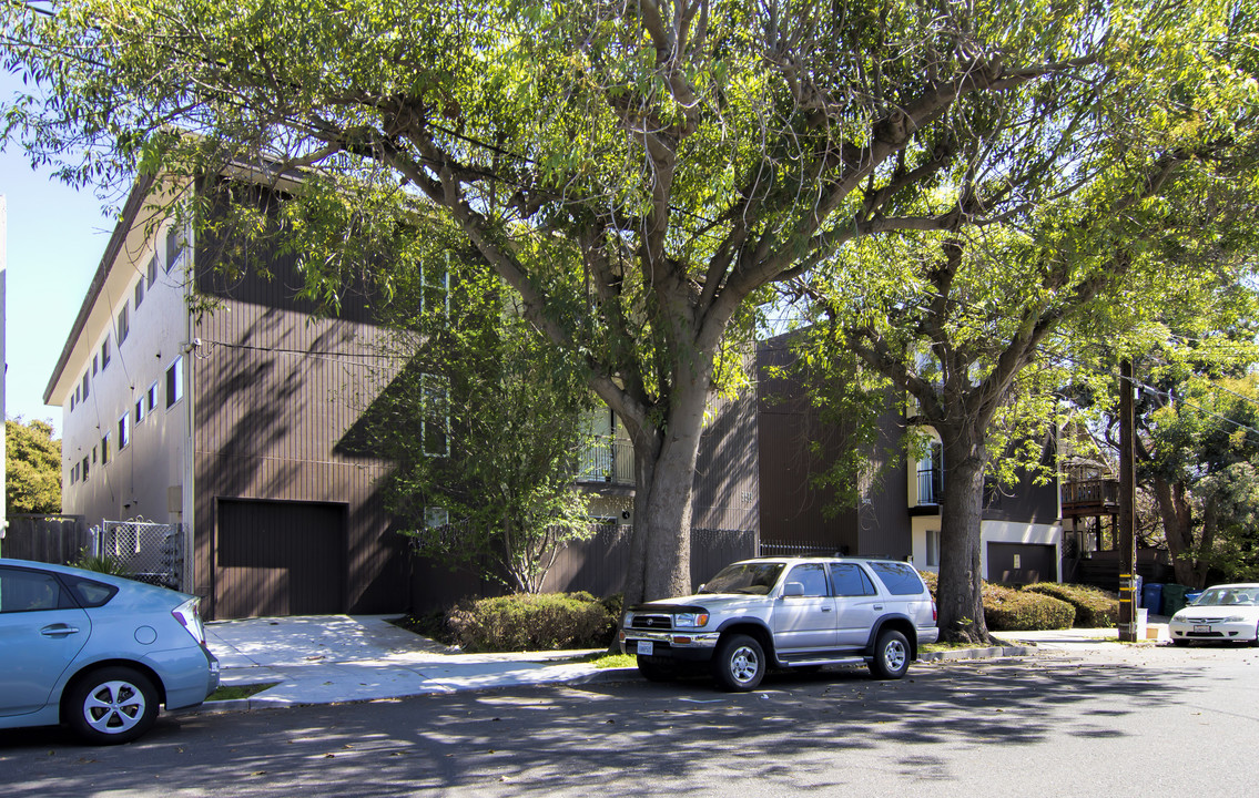 2433 Grant St in Berkeley, CA - Building Photo