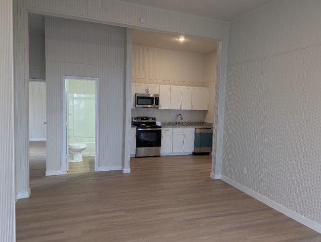 property at 1007 Bois D'Arc St