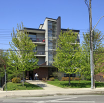 418 Dawes Rd Apartments