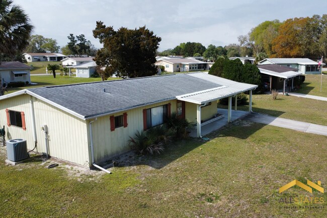 8954 SW 101st Pl in Ocala, FL - Foto de edificio - Building Photo