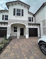 12727 NW 23rd Pl in Miami Shores, FL - Building Photo