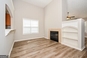 332 White Oak Way in Canton, GA - Building Photo - Building Photo