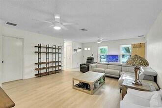 4540 SW 26th Terrace in Fort Lauderdale, FL - Building Photo - Building Photo