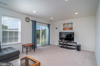 5453 Bristol Grn Wy in Baltimore, MD - Building Photo - Building Photo
