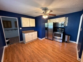 548 Alden Rd in Sellersburg, IN - Building Photo - Building Photo
