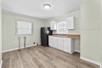 2005 Walker St in Augusta, GA - Building Photo - Building Photo