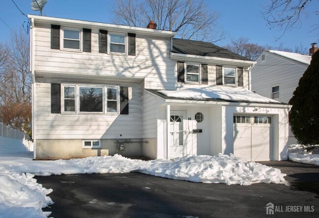 40 Essex Ave in Metuchen, NJ - Building Photo - Building Photo