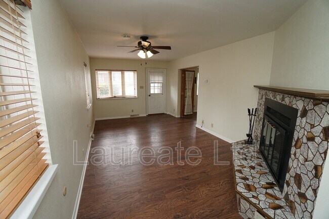 1240 Jefferson Ave in Louisville, CO - Building Photo - Building Photo