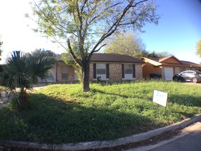 2621 Eagle Ave in McAllen, TX - Building Photo - Building Photo
