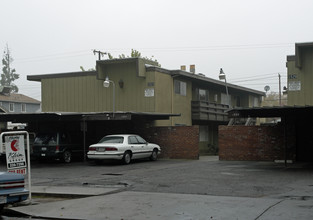 1521-1529 E Fedora Ave in Fresno, CA - Foto de edificio - Building Photo