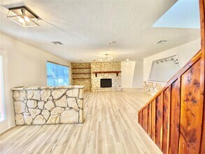 114 Hollaway St in La Grange, TX - Building Photo - Building Photo