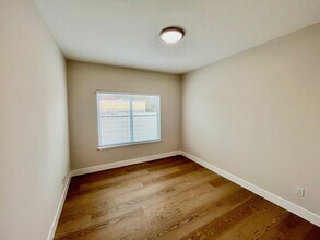 1555 Innes Ave in San Francisco, CA - Building Photo - Building Photo