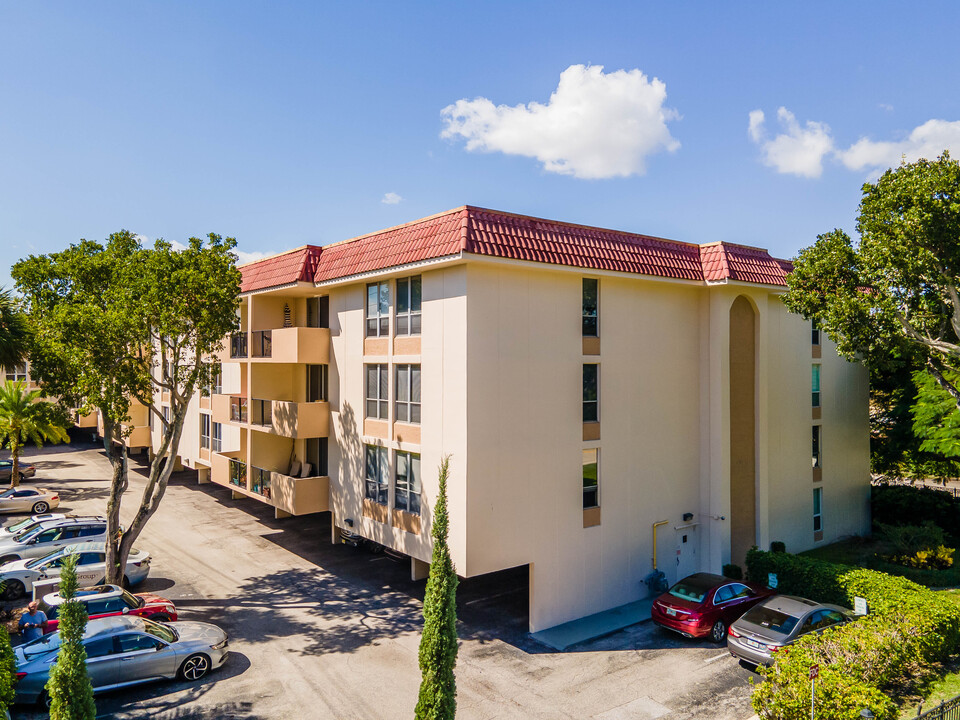 Boca View Condos in Boca Raton, FL - Foto de edificio