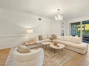 1285 Sweetwater Cove in Naples, FL - Building Photo - Building Photo