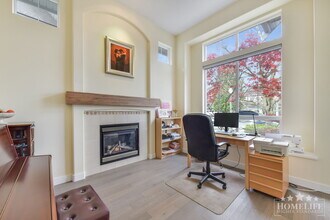 3466 Rosemary Heights Crescent in Surrey, BC - Building Photo - Building Photo