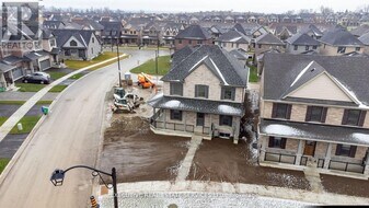 612 Wedlock Ln in Peterborough, ON - Building Photo