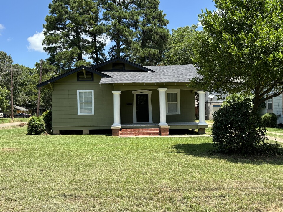 1760 Desoto St in Shreveport, LA - Foto de edificio