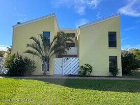 119 Coral Way E in Indialantic, FL - Building Photo