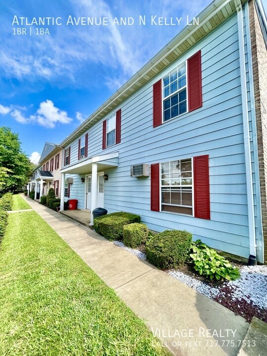 692 Atlantic Ave in Red Lion, PA - Building Photo
