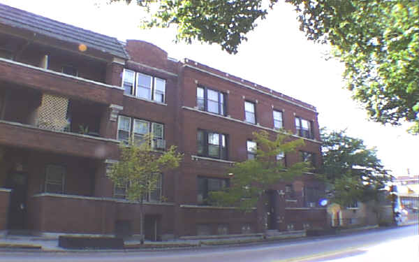 5732 N Ridge Ave in Chicago, IL - Building Photo