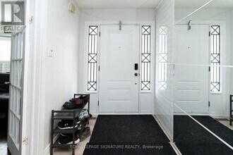 6326 Millers Grove in Mississauga, ON - Building Photo - Building Photo