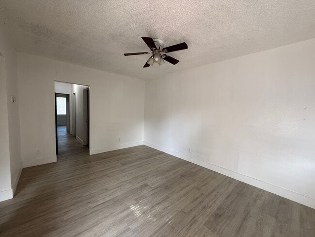 515 E 4th St in Stockton, CA - Building Photo - Building Photo