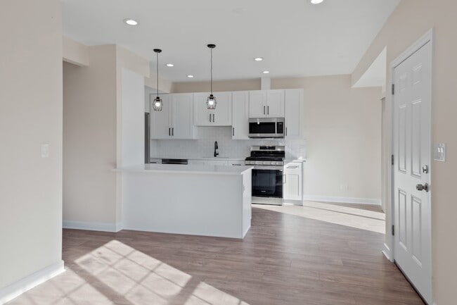 546 W Parkside Dr in Palatine, IL - Foto de edificio - Building Photo