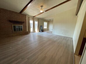 5919 16th St in Lubbock, TX - Building Photo - Building Photo