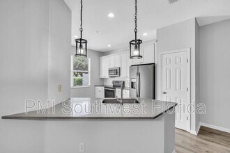 3959 Yellowstone Cir in Sarasota, FL - Building Photo - Building Photo