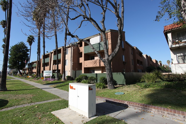 Talavera Apartments in Reseda, CA - Building Photo - Building Photo