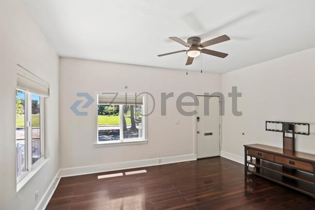 property at 1104 14th St