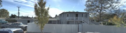 405-409 S Center St in Orange, CA - Foto de edificio - Building Photo