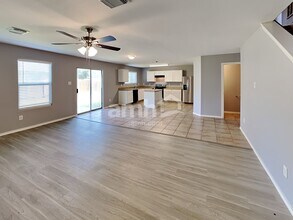 2203 Shady Birch Dr in Conroe, TX - Building Photo - Building Photo