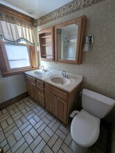 64 Stanley St, Unit 1 in New Haven, CT - Building Photo - Building Photo