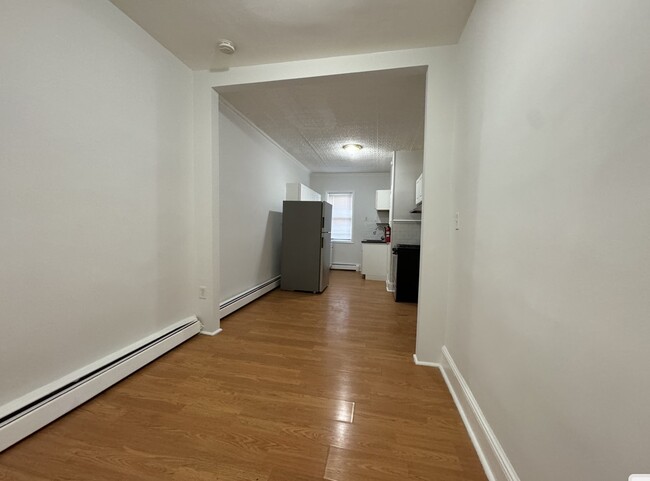 29 Clarke Ave, Unit 1L in Jersey City, NJ - Building Photo - Building Photo