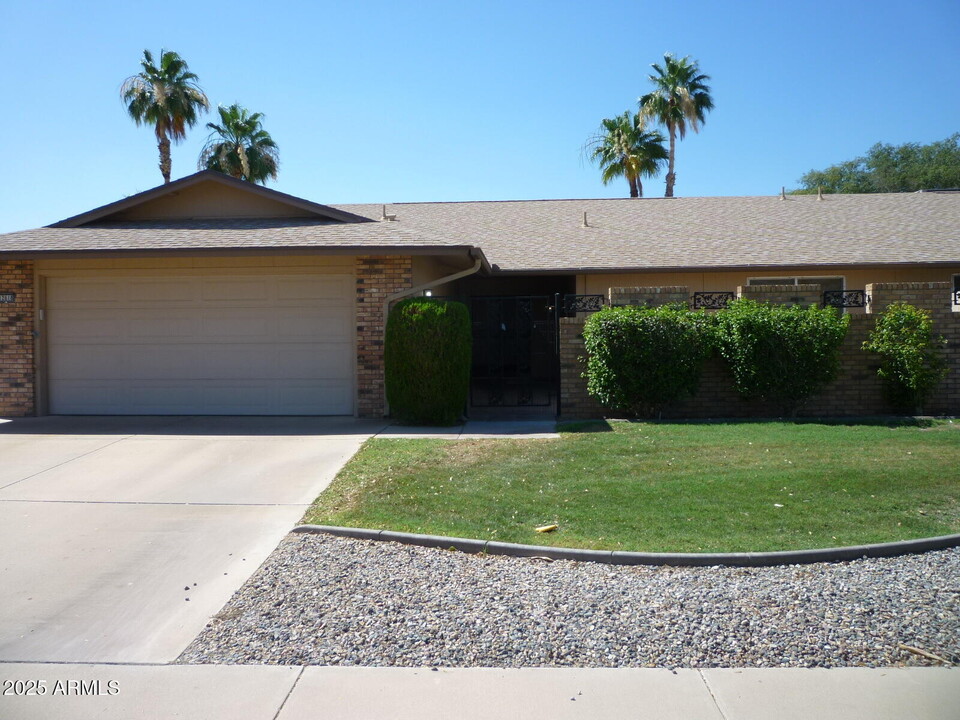 12618 W Parkwood Dr in Sun City West, AZ - Building Photo