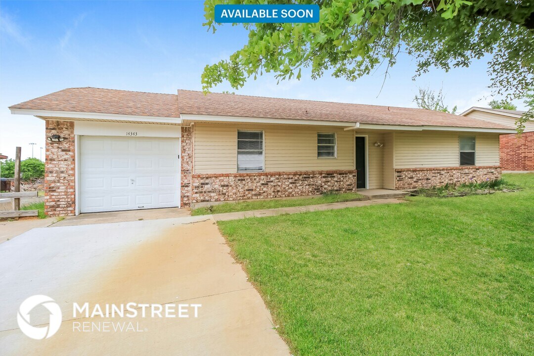 14343 NE 5th St in Choctaw, OK - Foto de edificio