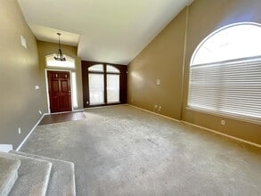 11325 Fletcher Hall Ln in Austin, TX - Building Photo - Building Photo