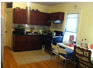 16 Copenger St, Unit 2 in Boston, MA - Foto de edificio - Building Photo