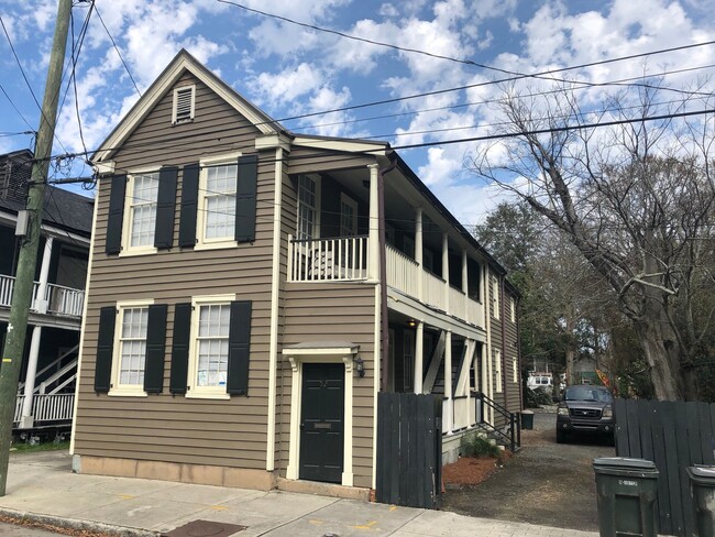 52 America St in Charleston, SC - Building Photo - Building Photo