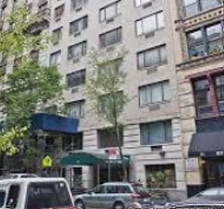 44 E 12th St, Unit 5A in New York, NY - Building Photo - Building Photo