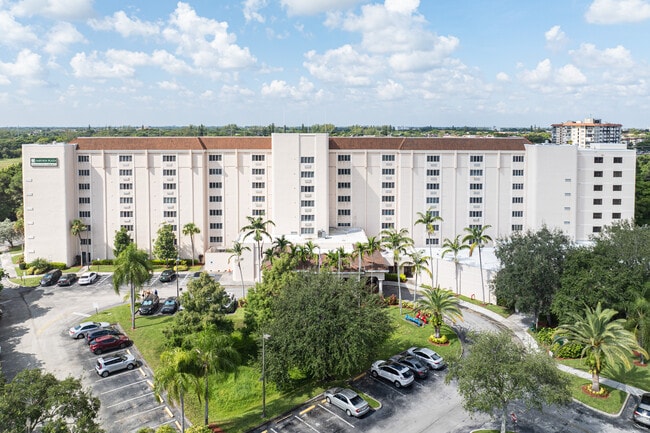 Garden Plaza at Inverrary in Lauderhill, FL - Building Photo - Building Photo
