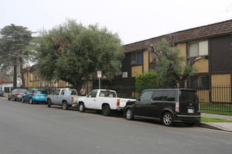 8204 Langdon Ave in Van Nuys, CA - Building Photo - Building Photo